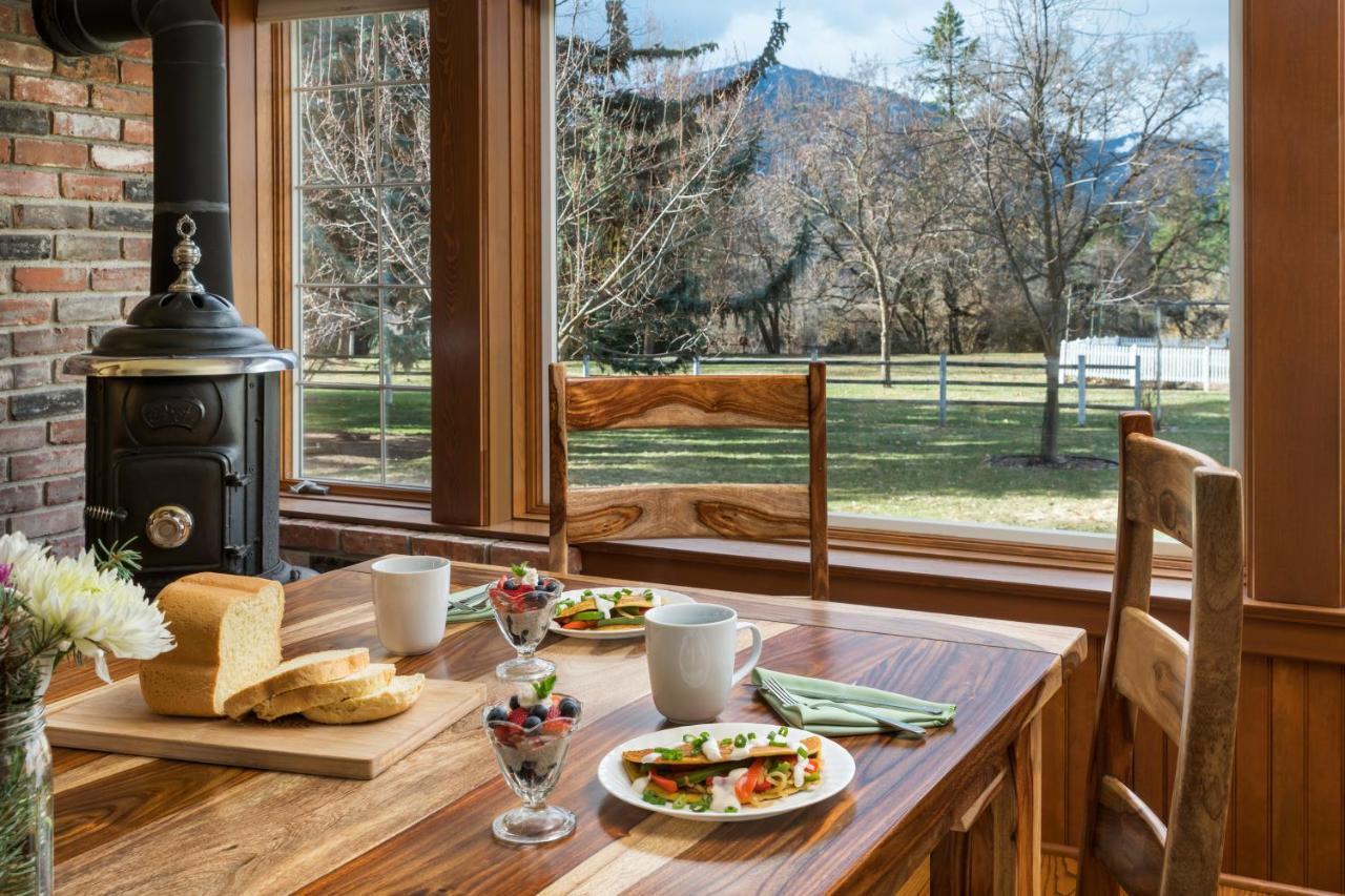 Gardenview Estate Bed And Breakfast Kettle Falls Exterior photo